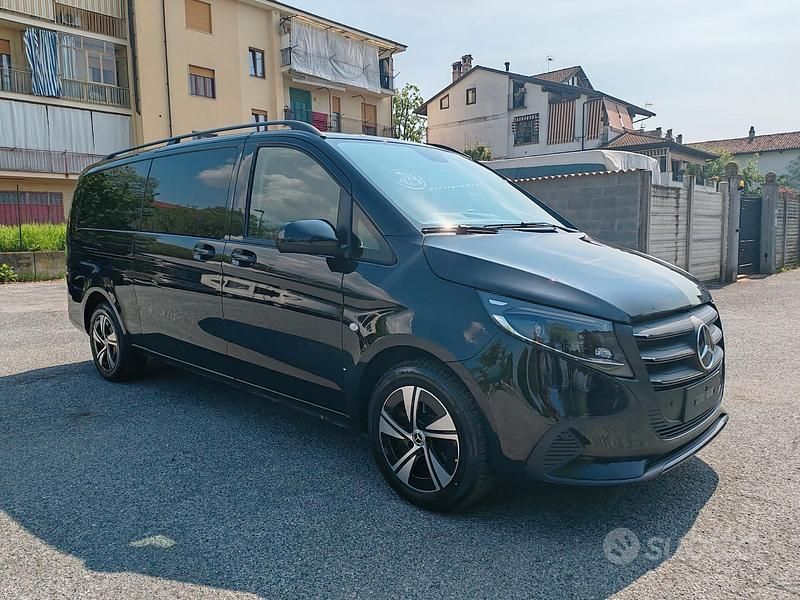 Usata Mercedes Vito 163 CV (119 kW) 2024 Nero Furgone