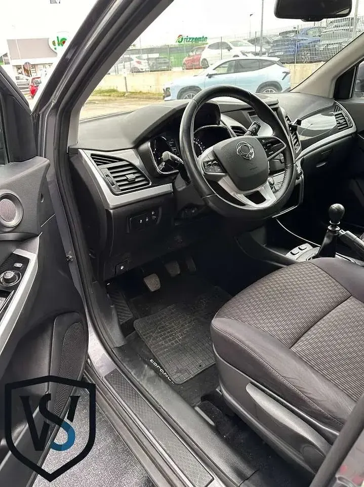 Usata SsangYong Korando Limited 177 CV (130 kW) 2017 Nero SUV