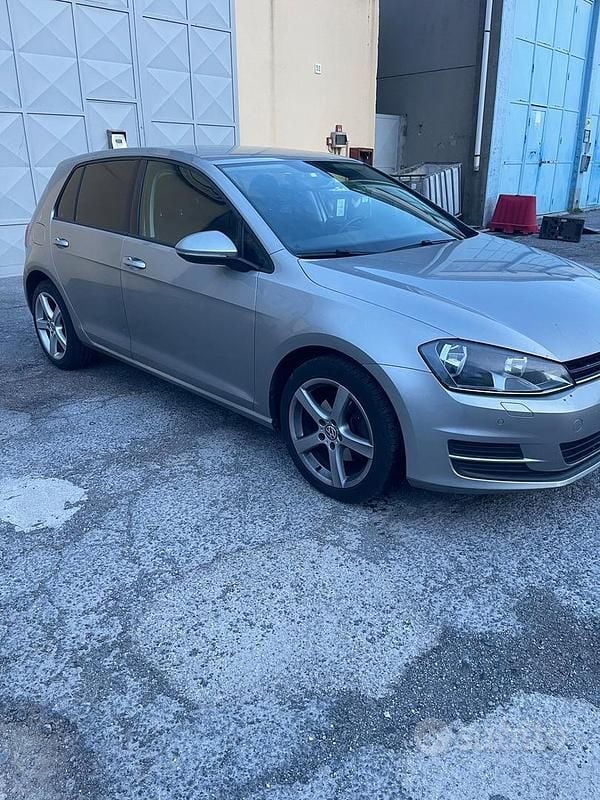 Usata VW Golf Trendline 105 CV (77 kW) 2013 Grigio Berlina