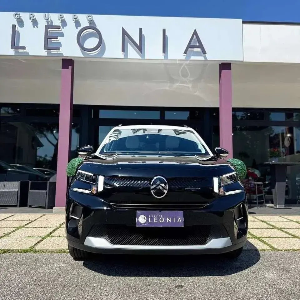 Nuova Citroën C3 PureTech 101 CV (74 kW) 2025 Night black SUV