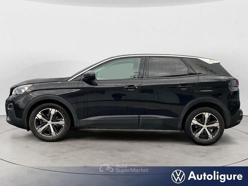 Usata Peugeot 3008 Allure 131 CV (96 kW) 2020 Nero SUV