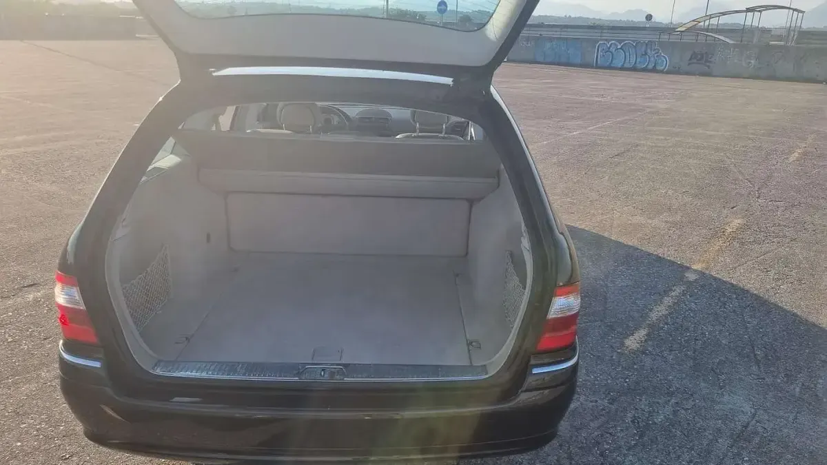 Usata Mercedes E280 Classic 177 CV (130 kW) 2006 Station wagon