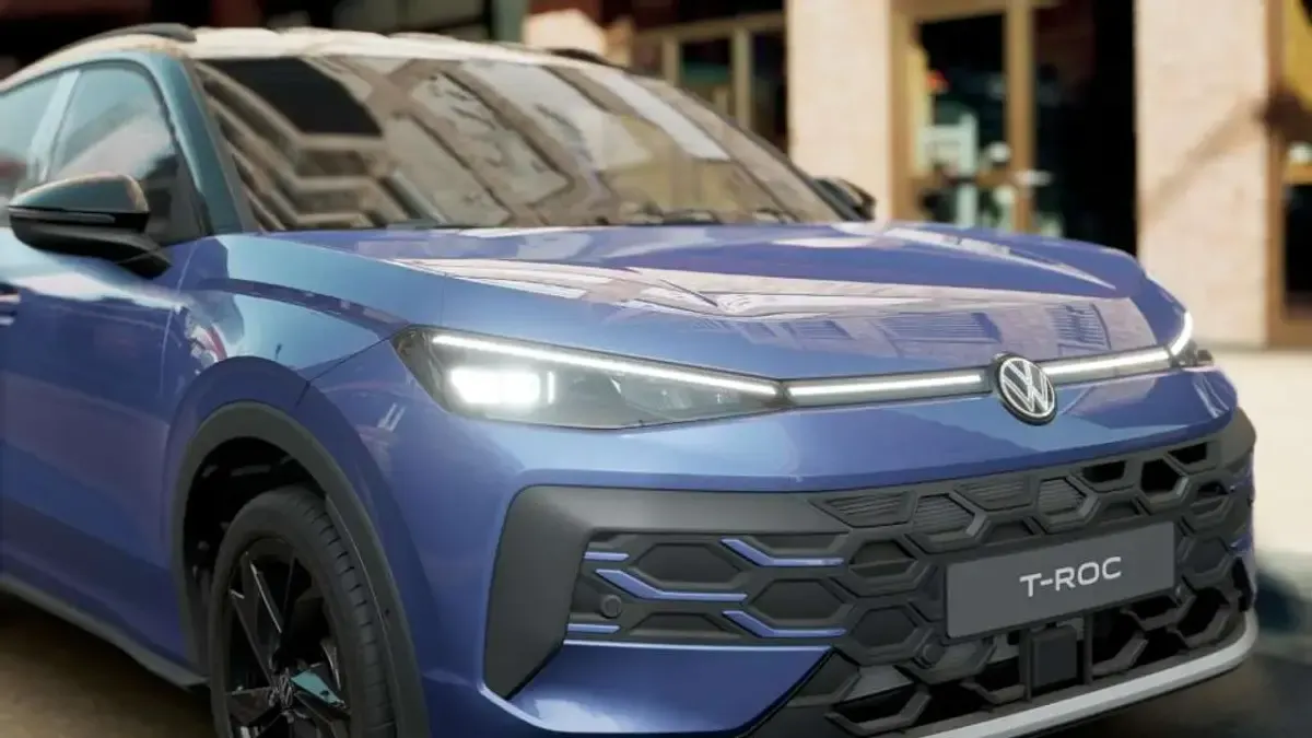 Nuova VW T-Roc Style 150 CV (110 kW) 2026 Celestial blue metallizzato ne SUV