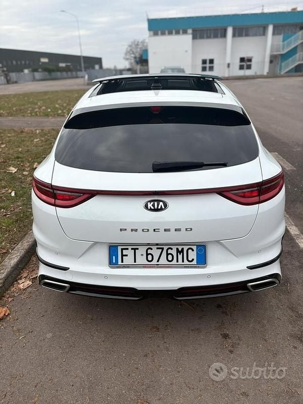 Usata Kia ProCeed GT-Line 136 CV (100 kW) 2019 Bianco Station wagon
