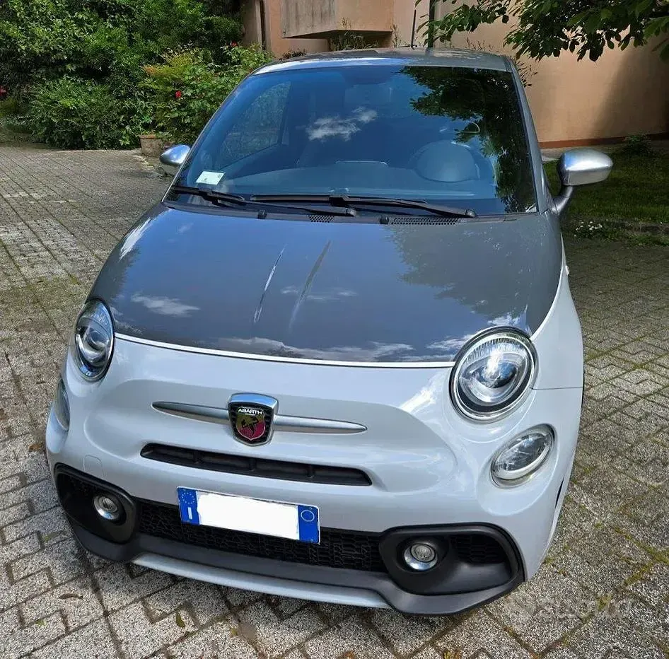 Usata Abarth 595 Turismo 165 CV (121 kW) 2017 Grigio Utilitaria