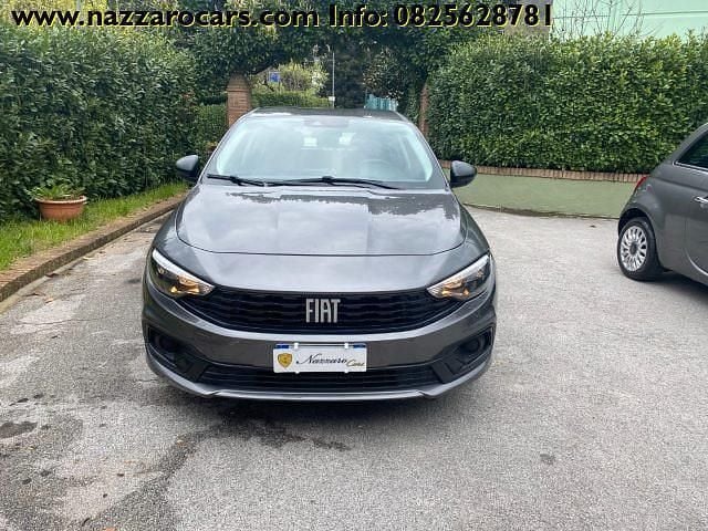 Usata Fiat Tipo 101 CV (74 kW) 2023 Grigio scuro metallizzato Berlina