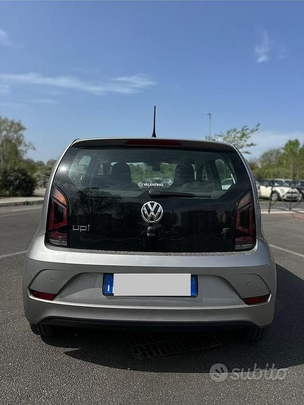 Usata VW up! 60 CV (44 kW) 2017 Grigio Utilitaria