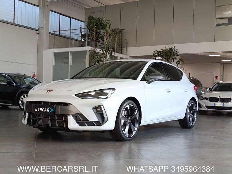 Usata Cupra Leon 150 CV (110 kW) 2025 Bianco Utilitaria