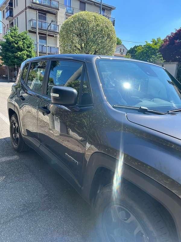 Usata Jeep Renegade Sport 120 CV (88 kW) 2019 Grigio SUV
