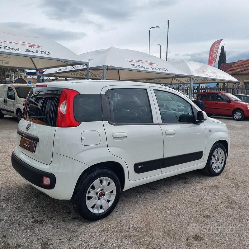 Usata Fiat Panda Lounge 80 CV (58 kW) 2016 Bianco Utilitaria