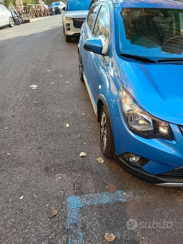 Usata Opel Karl Rocks 75 CV (55 kW) 2018 Utilitaria