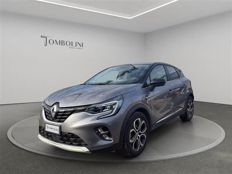 Usata Renault Captur Techno 145 CV (106 kW) 2023 Grigio scuro SUV