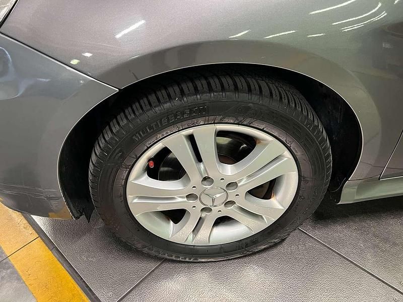 Usata Mercedes B180 Executive 109 CV (80 kW) 2010 Grigio Monovolume