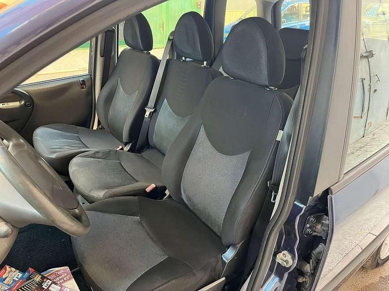 Usata Fiat Multipla 103 CV (75 kW) 2000 Blu/azzurro Monovolume