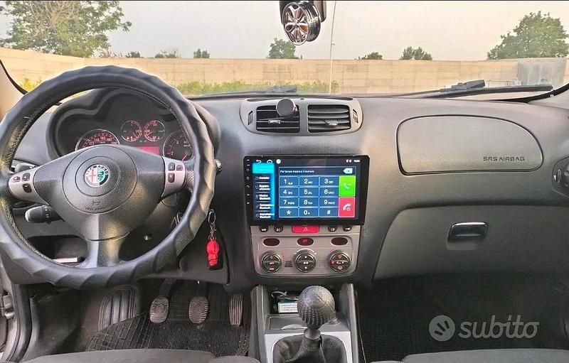 Usata Alfa Romeo 147 150 CV (110 kW) 2006 Grigio Utilitaria