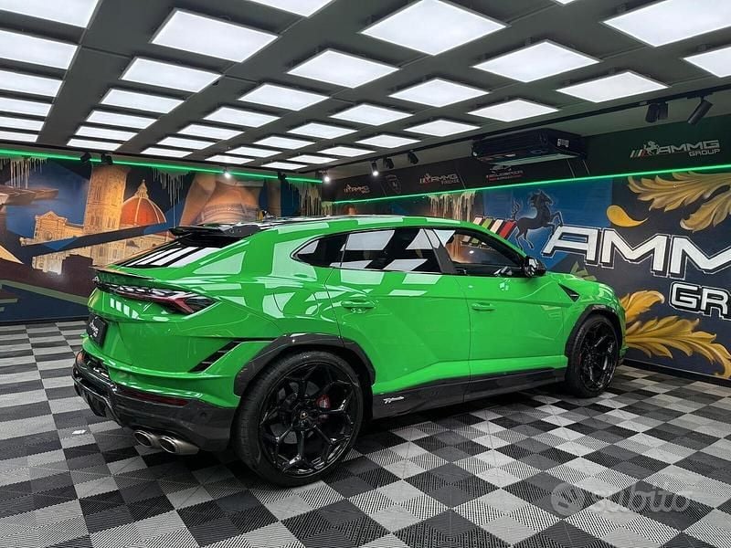 Usata Lamborghini Urus 666 CV (489 kW) 2025 Verde SUV