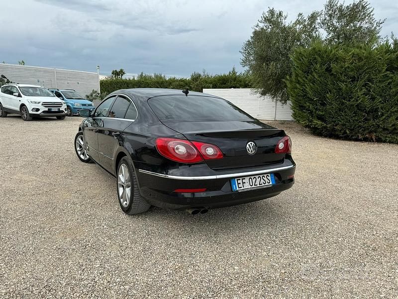 Usata VW Passat 140 CV (102 kW) 2010 Nero Berlina