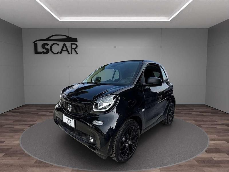 Usata Smart ForTwo Coupé Passion 90 CV (66 kW) 2019 Nero Utilitaria