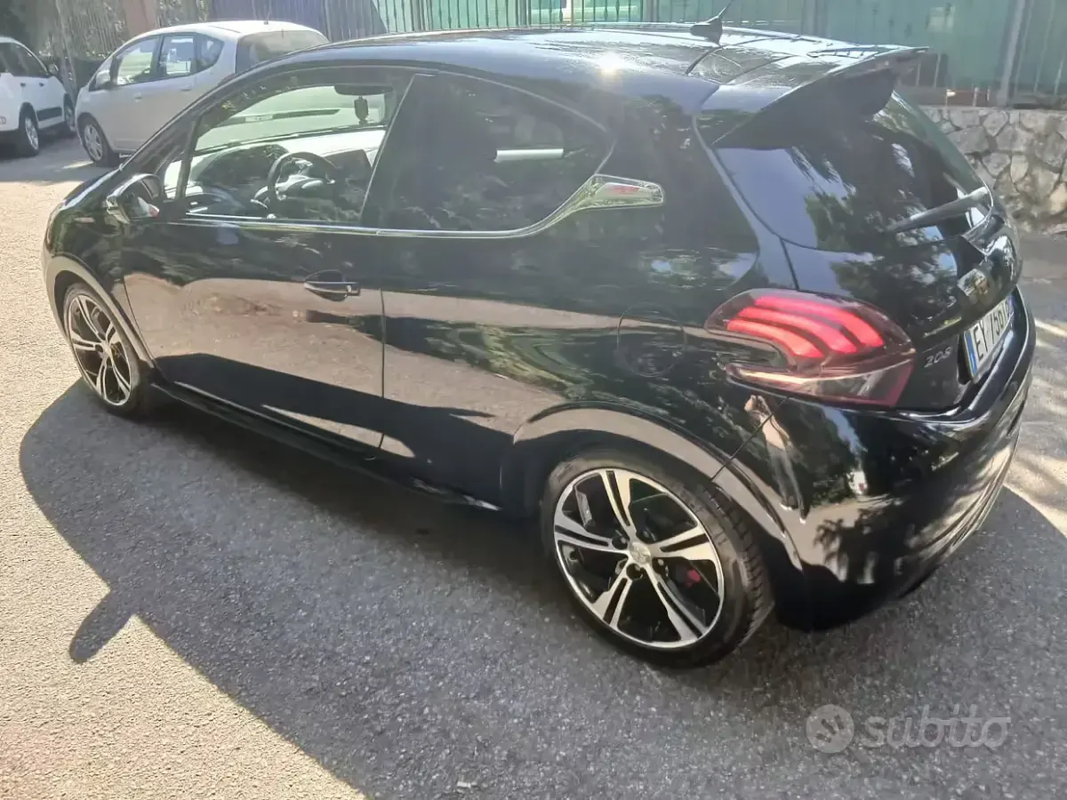 Usata Peugeot 208 GTi 208 CV (152 kW) 2015 Nero Utilitaria