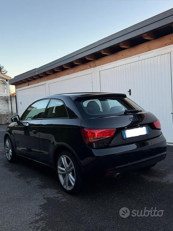 Usata Audi A1 Ambition 90 CV (66 kW) 2012 Nero Berlina