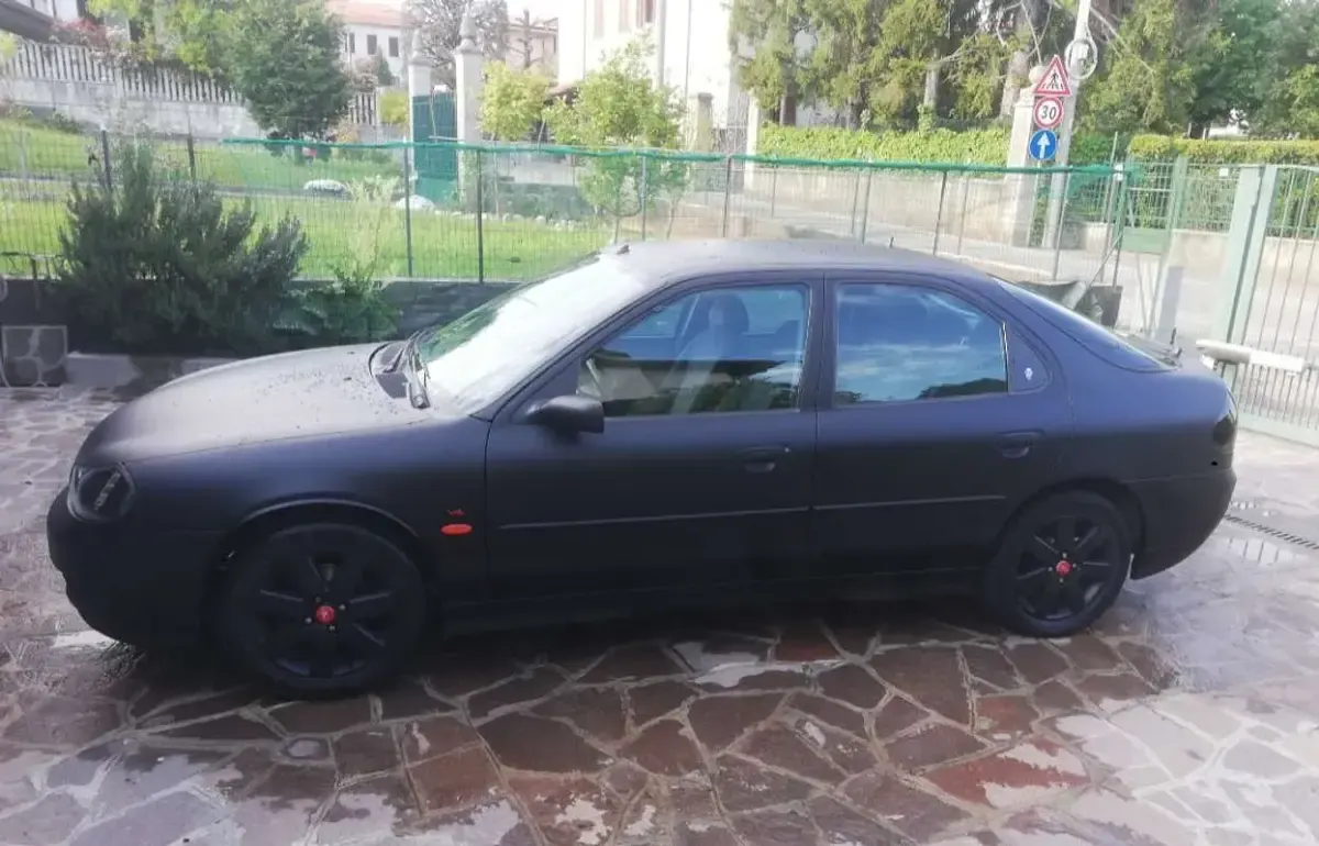 Usata Ford Mondeo Ghia 170 CV (125 kW) 1998 Berlina
