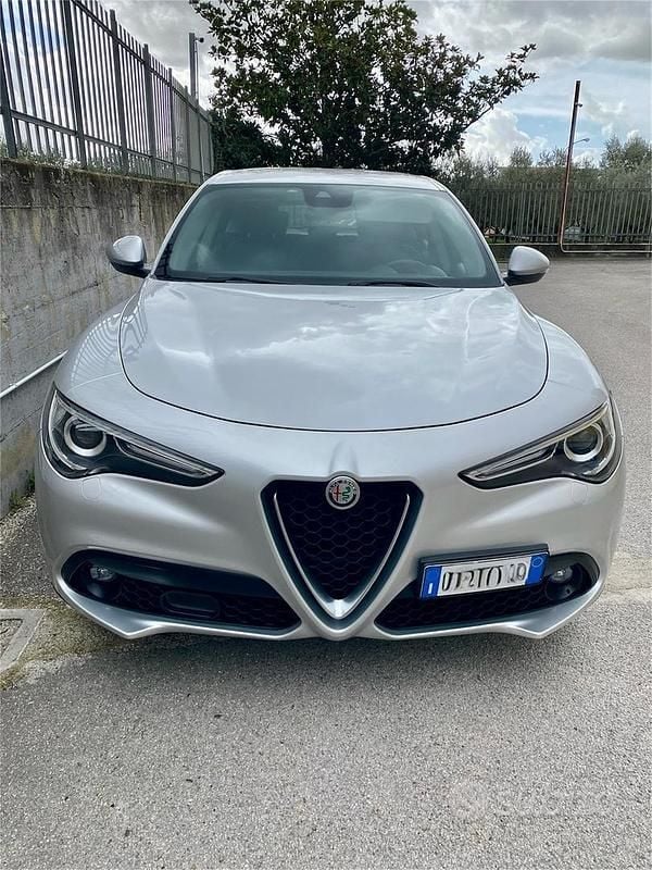 Usata Alfa Romeo Stelvio Business 190 CV (139 kW) 2020 Grigio SUV