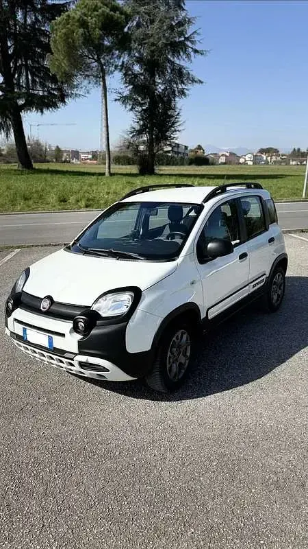 Usata Fiat Panda Cross Cross 95 CV (69 kW) 2017 Utilitaria