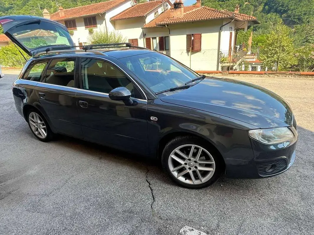 Usata Seat Exeo Style 143 CV (105 kW) 2009 Grigio Station wagon