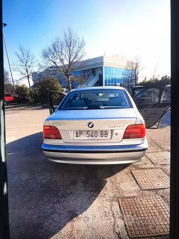 Usata BMW 520 150 CV (110 kW) 1998 Grigio Berlina