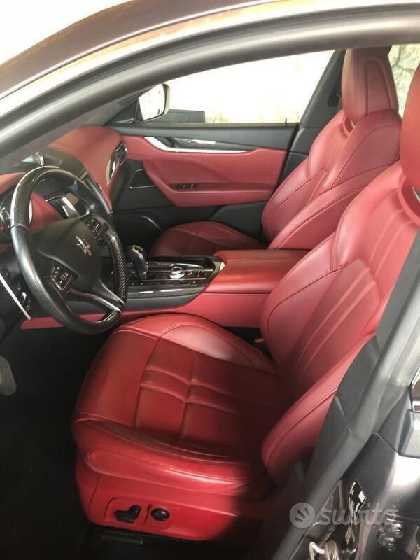 Usata Maserati Levante 430 CV (316 kW) 2017 Grigio SUV