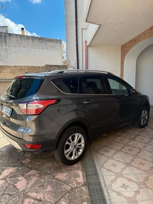 Usata Ford Ka 120 CV (88 kW) 2018 Grigio Utilitaria