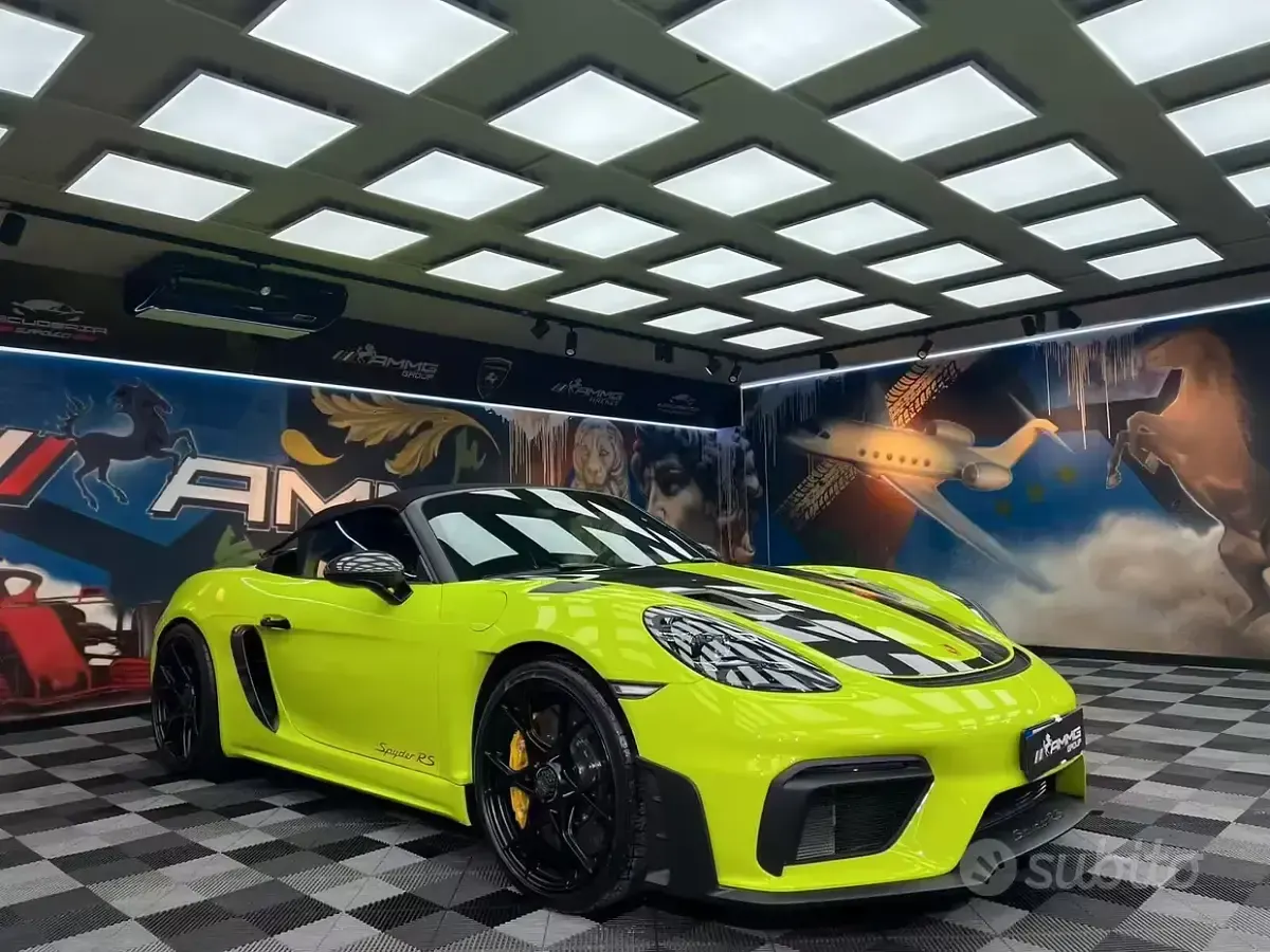 Nuova Porsche 718 Spyder 500 CV (367 kW) 2025 Giallo Cabrio