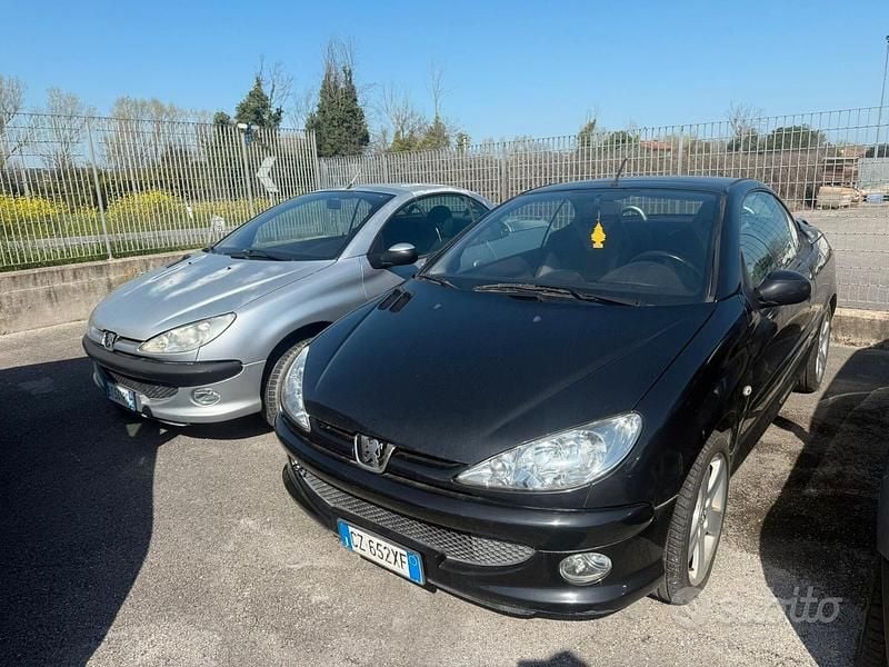 Usata Peugeot 206 108 CV (79 kW) 2006 Nero Cabrio