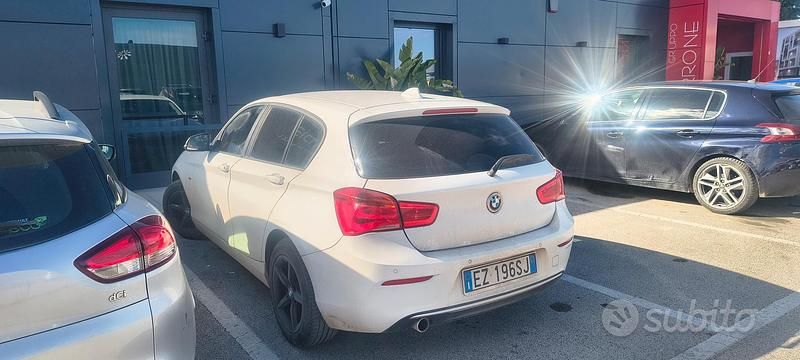 Begagnad BMW 2000 2015 Vit Sedan