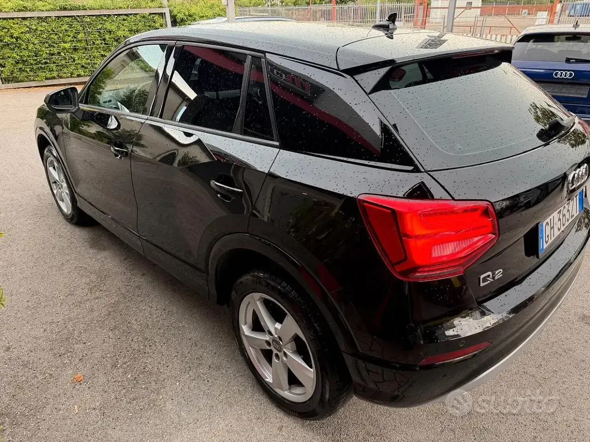 Usata Audi Q2 Admired 116 CV (85 kW) 2019 Nero SUV
