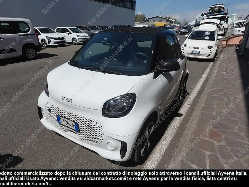 Usata Smart ForTwo Coupé Passion 41 kW (56 CV) 2022 Bianco Utilitaria