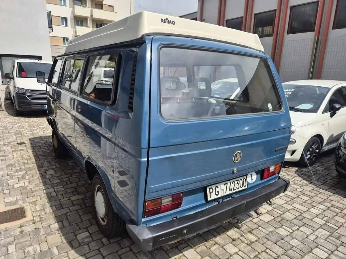 Usata VW Multivan 68 CV (50 kW) 1992 Bluazzurro Monovolume