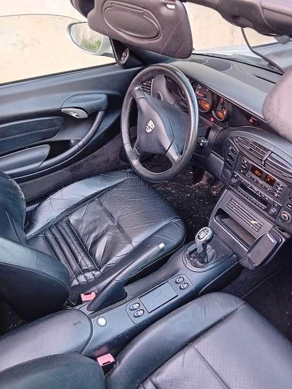 Usata Porsche Boxster 220 CV (161 kW) 2000 Grigio Cabrio