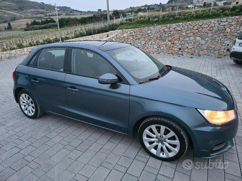Usata Audi A1 90 CV (66 kW) 2016 Blu Utilitaria