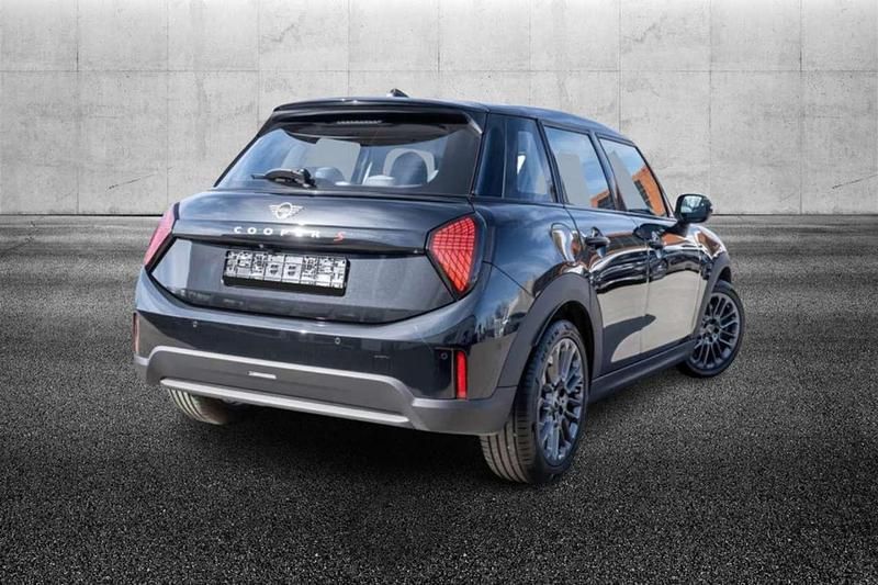 Usata Mini Cooper S Essential 204 CV (150 kW) 2024 Nero Utilitaria