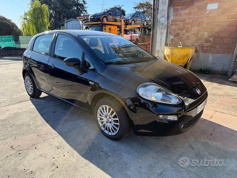Usata Fiat Grande Punto S 2015 Nero Utilitaria