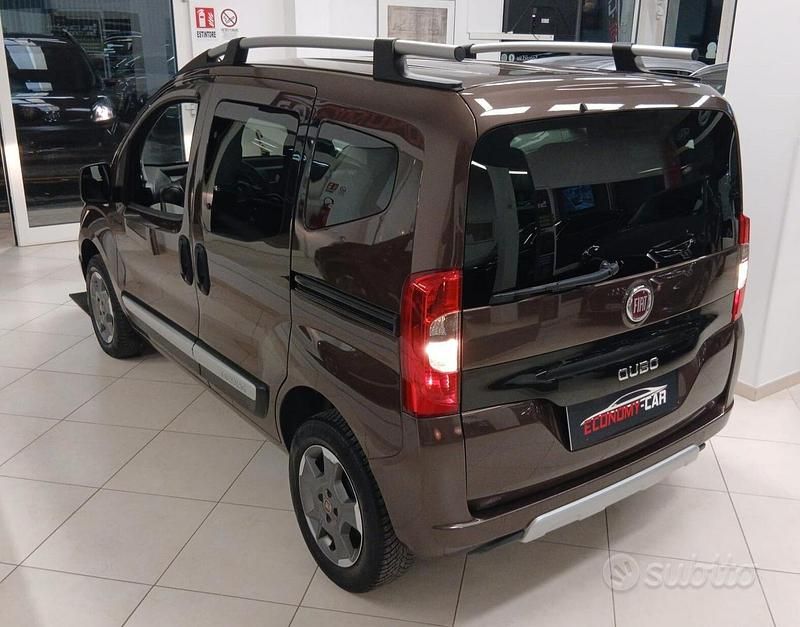 Usata Fiat Qubo Trekking 95 CV (69 kW) 2017 Marrone Monovolume