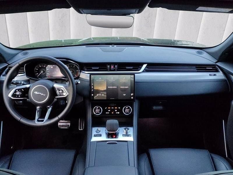 Usata Jaguar F-Pace R-Dynamic 163 CV (119 kW) 2024 Santorini black SUV