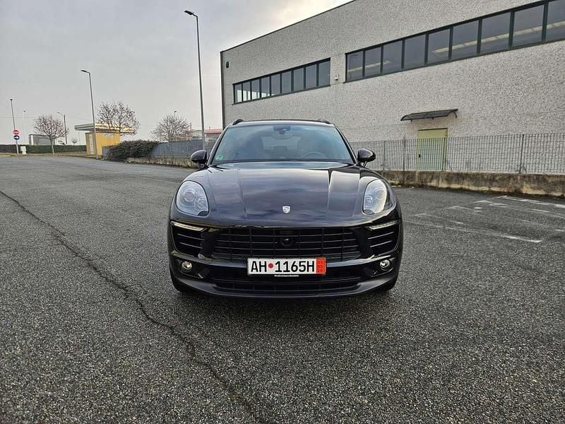 Usata Porsche Macan 258 CV (189 kW) 2018 Nero SUV