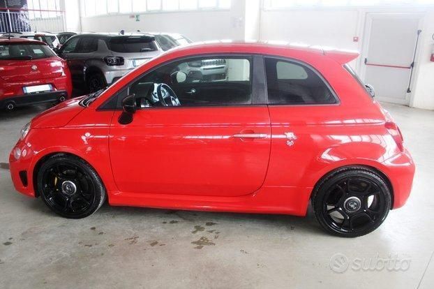 Usata Abarth 595 Pista 160 CV (117 kW) 2018 Rosso Utilitaria