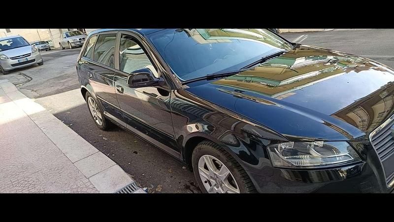 Usata Audi A3 Young 90 CV (66 kW) 2010 Berlina