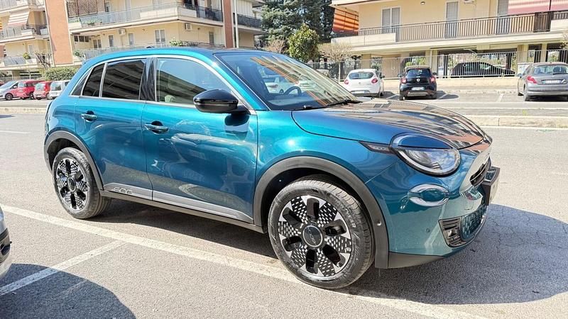 Usata Fiat 600 La Prima 101 CV (74 kW) 2025 Verde SUV