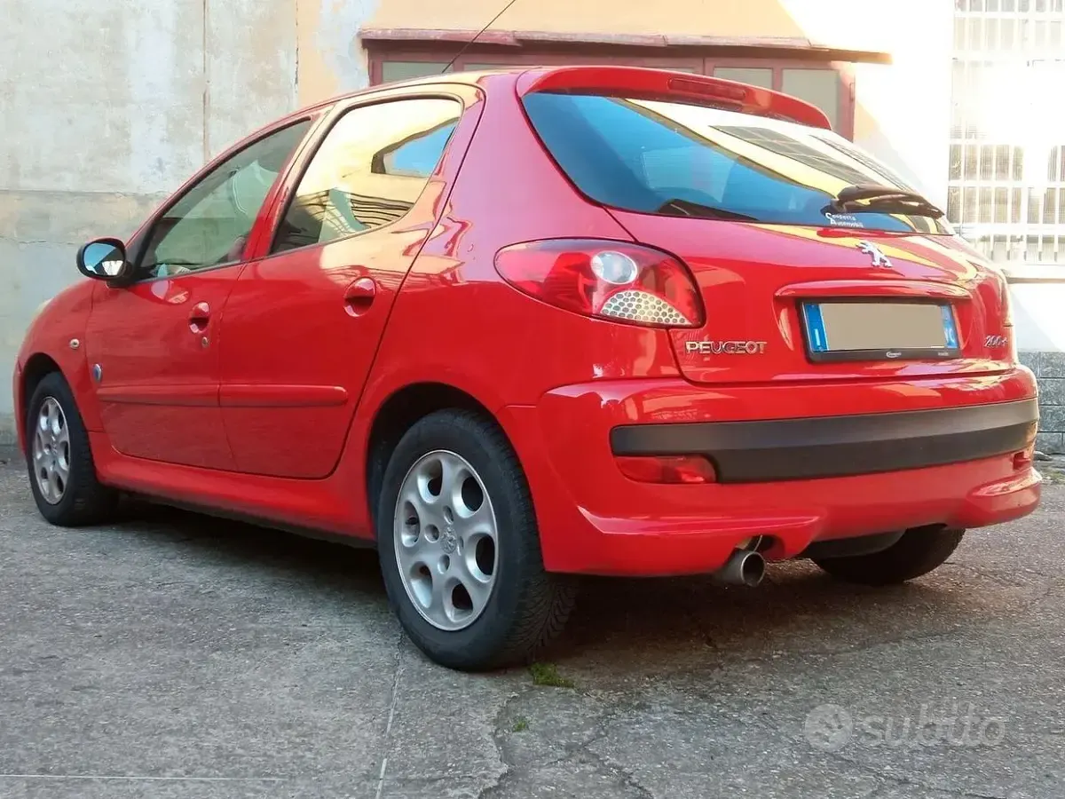 Usata Peugeot 206 60 CV (44 kW) 2012 Rosso Berlina