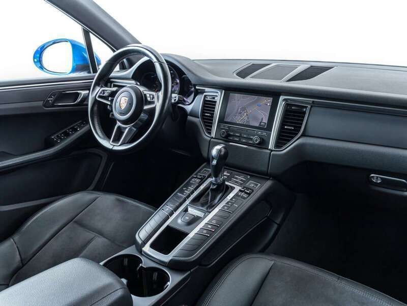 Usata Porsche Macan 265 CV (194 kW) 2017 Blu zaffiro metallizzato/blu zaffiro metallizzato SUV