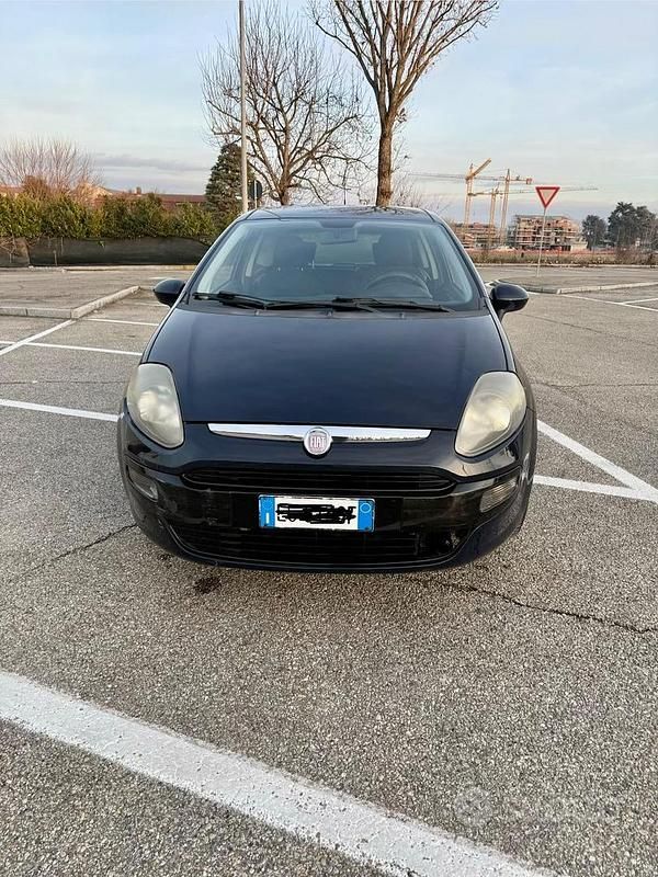 Usata Fiat Grande Punto 65 CV (47 kW) 2010 Blu Utilitaria